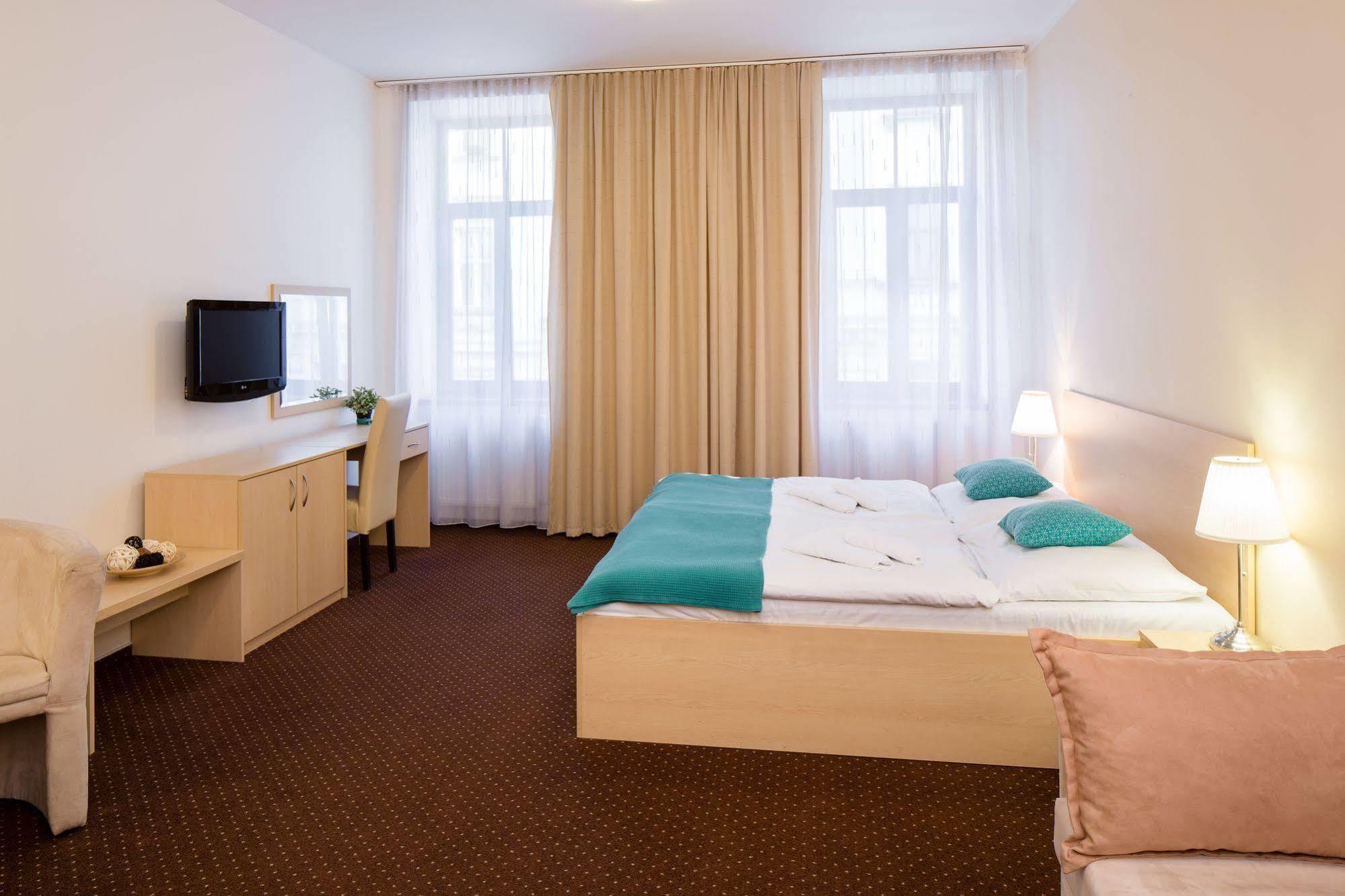 Hotel Cyro Brno Exterior foto
